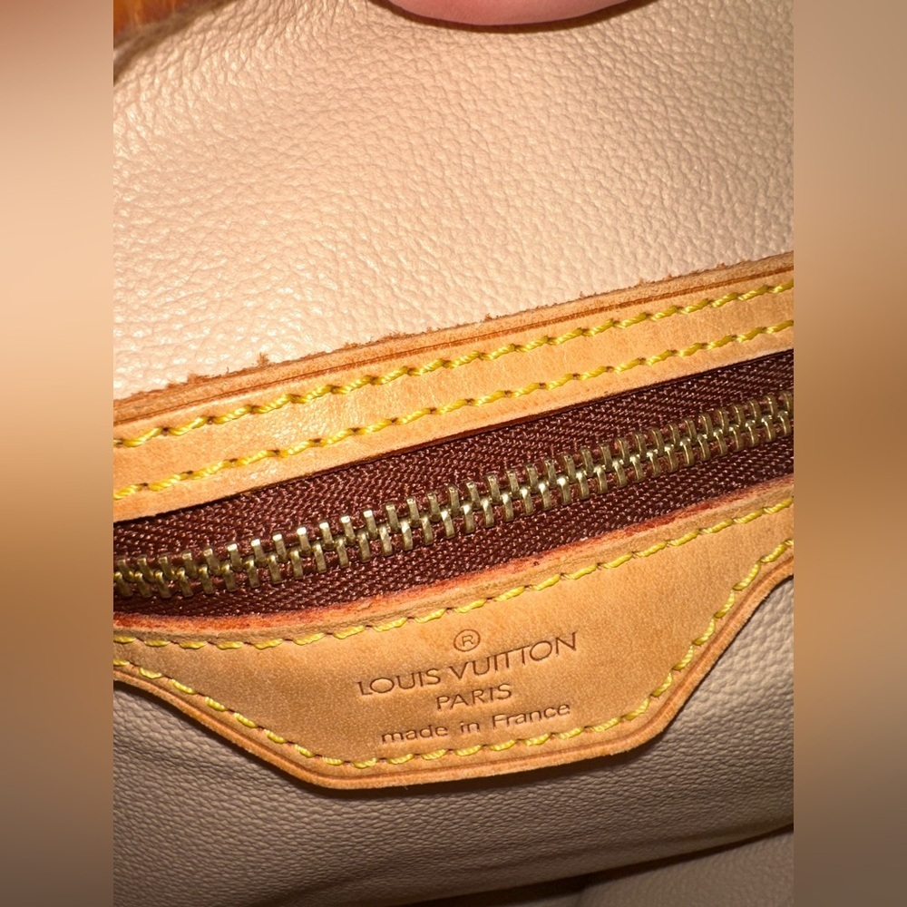 Louis Vuitton Vintage Authentic GM Monogram Bucket Shoulder Bag PERFECT INTERIOR - Picture 4 of 15